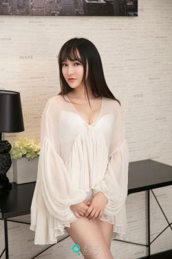 美女汉服应聘空姐