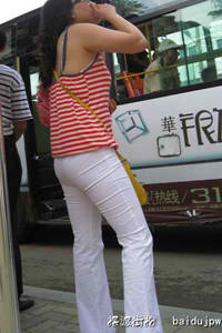 女家庭教师